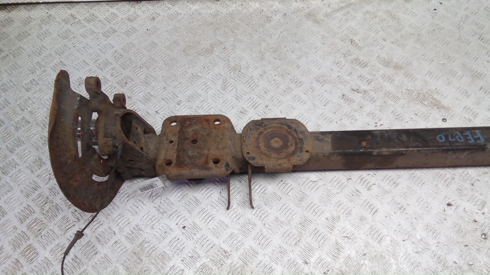 Балка задняя