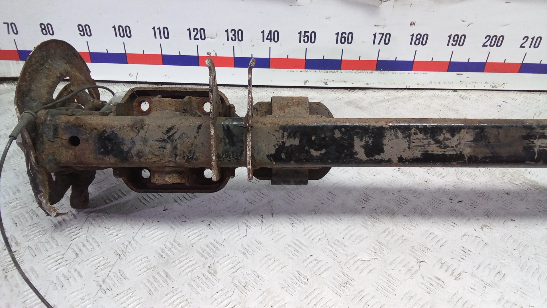 Балка задняя