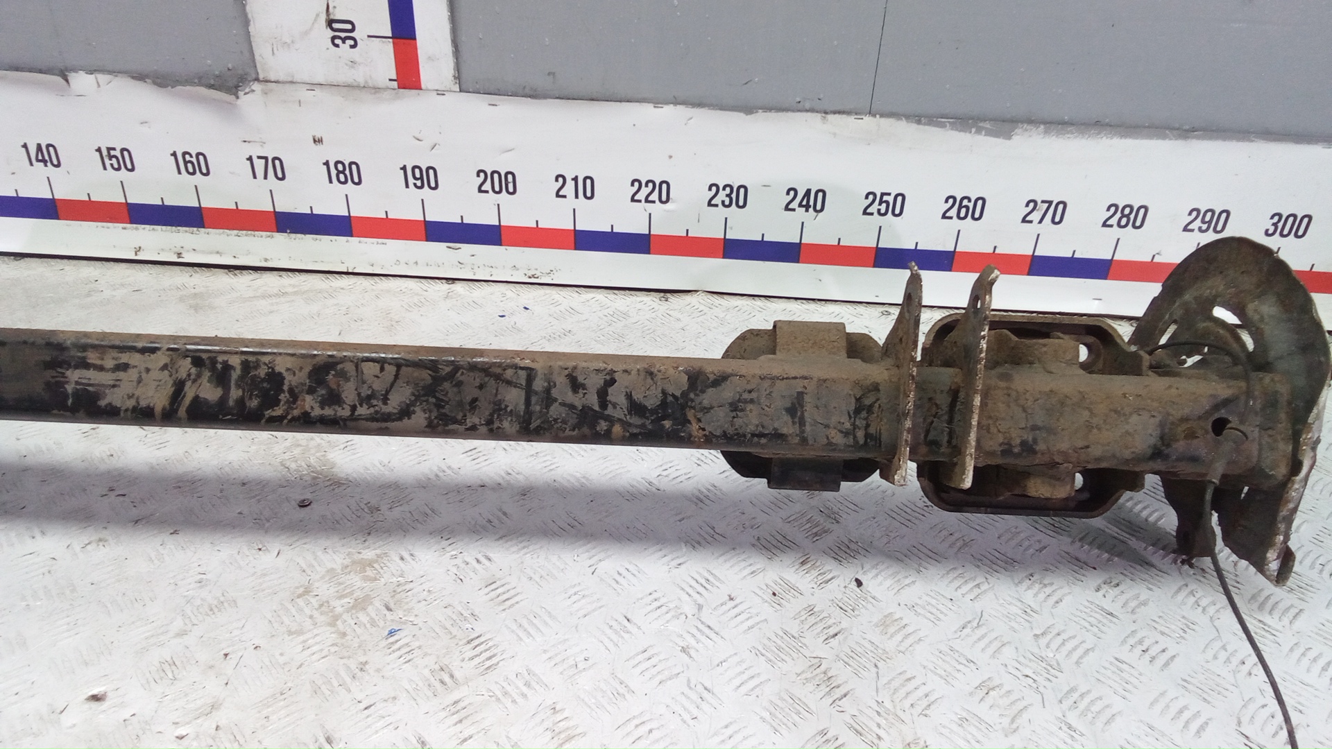 Балка задняя