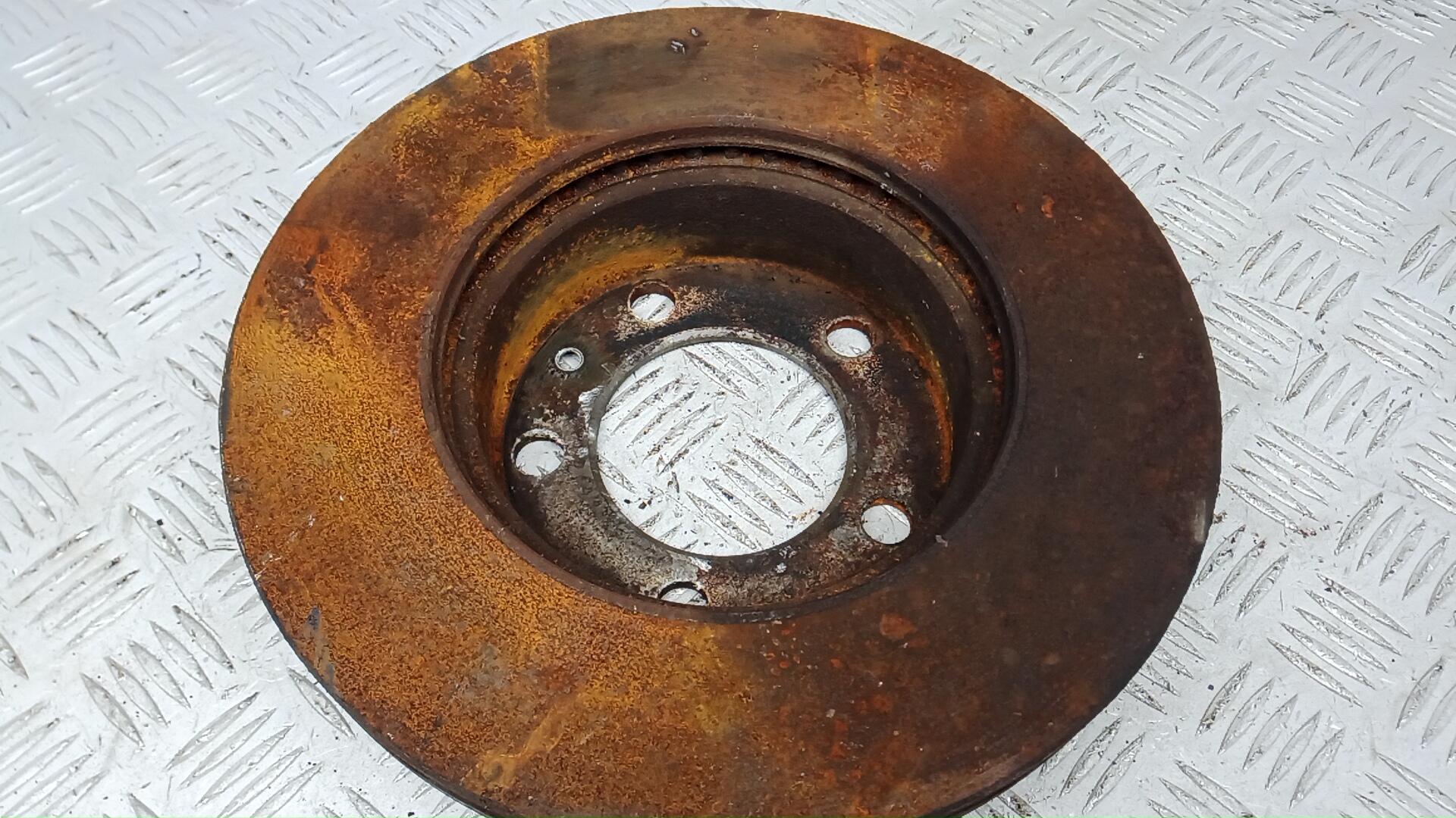 Диск тормозной передний вентилируемый