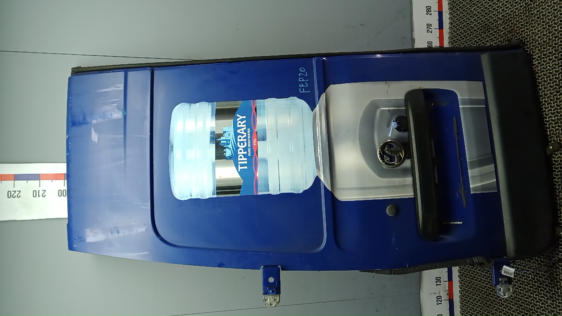 Дверь багажника левая