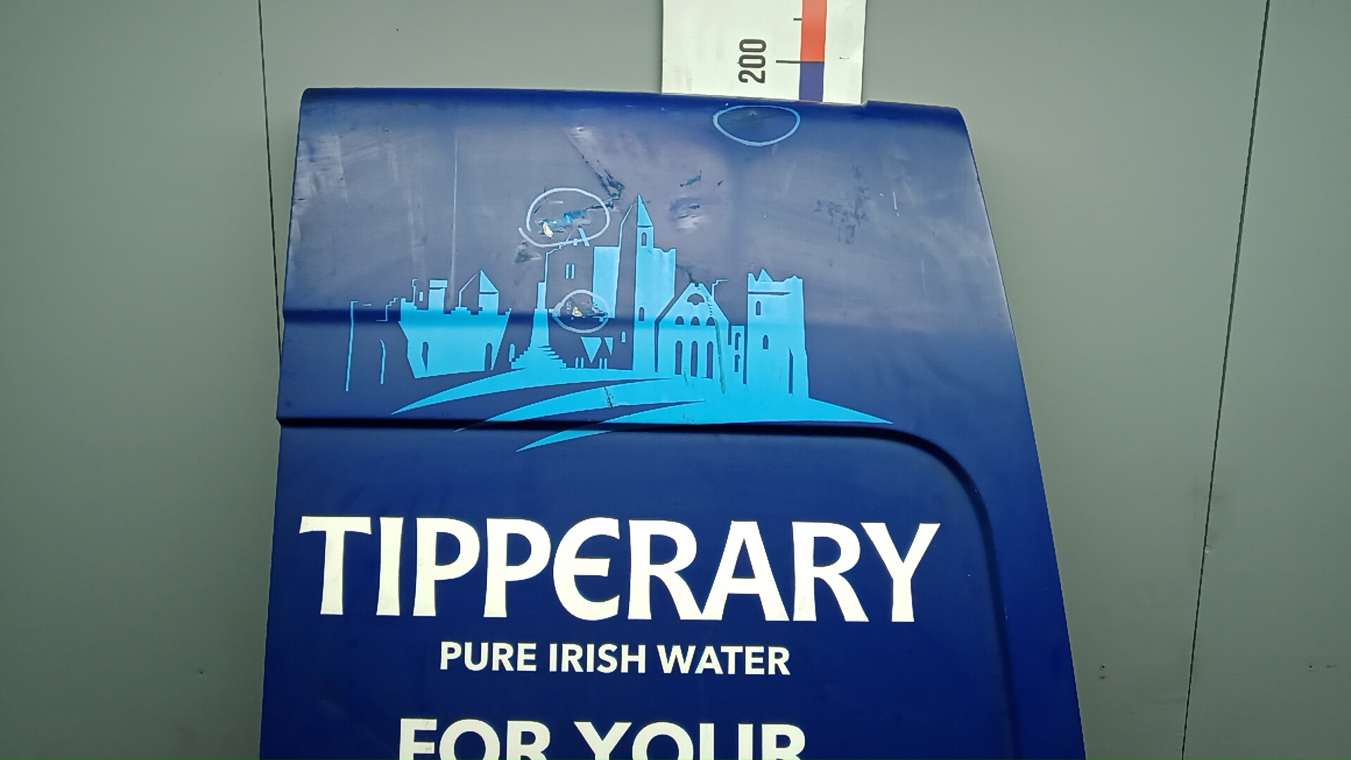 Дверь багажника правая