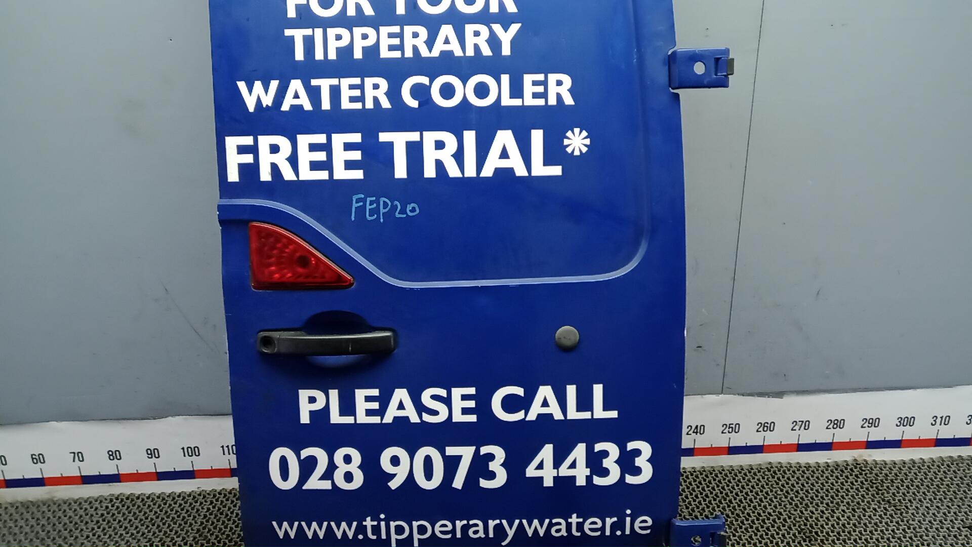 Дверь багажника правая