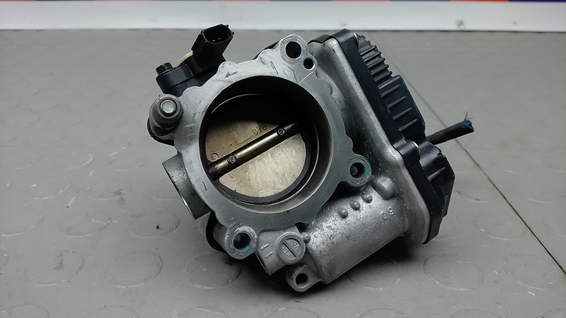 Заслонка дроссельная электрическая