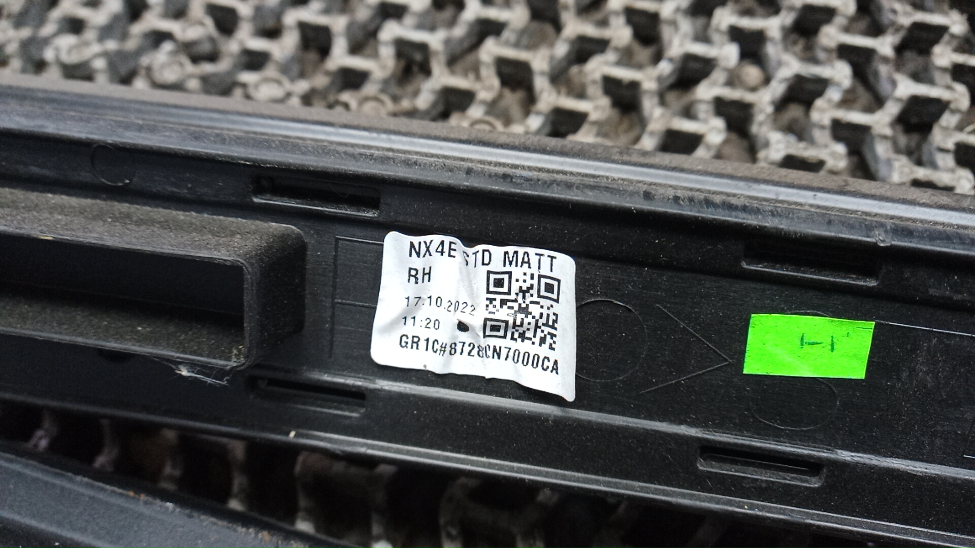 Рейлинги (релинг) к-кт (планки на крышу)