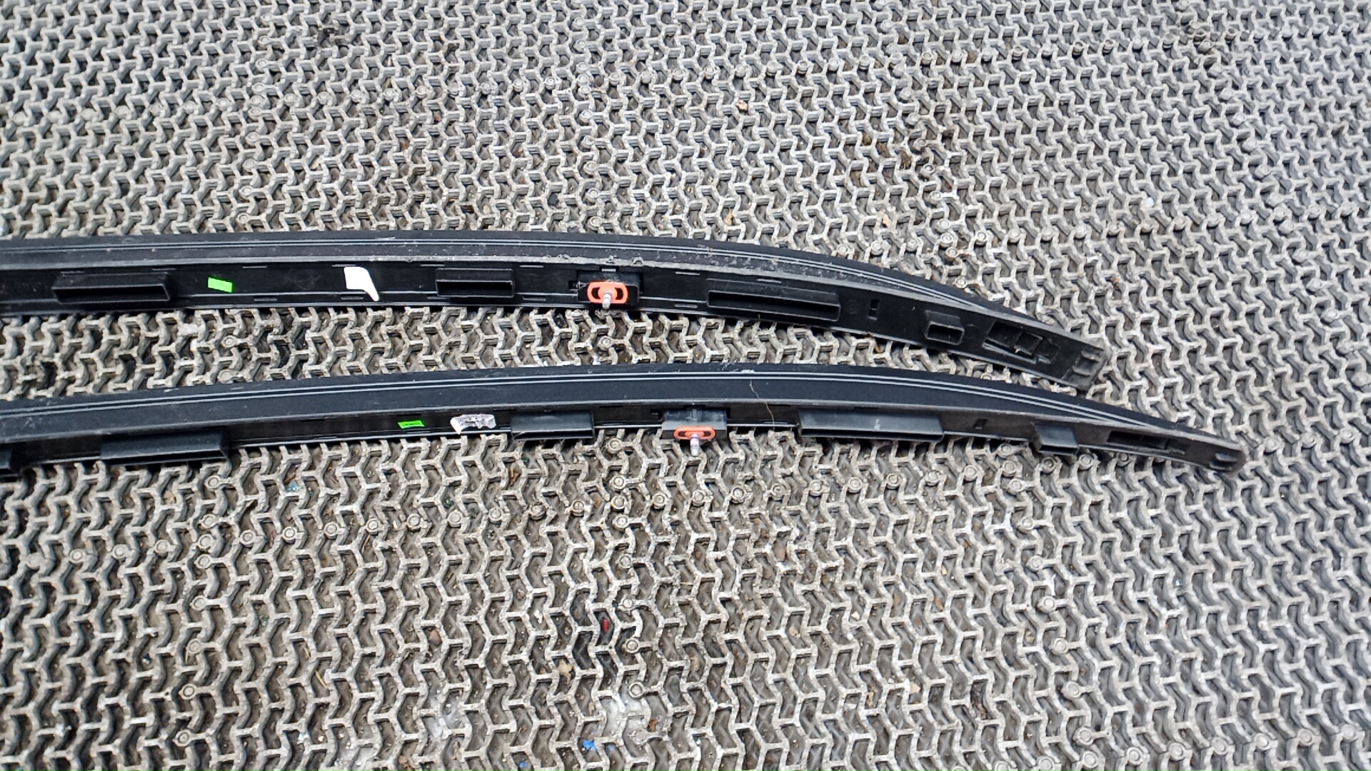 Рейлинги (релинг) к-кт (планки на крышу)