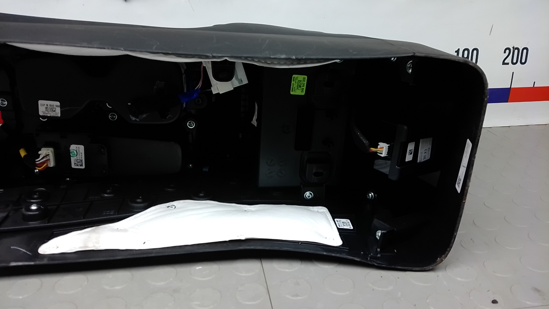 Подлокотник