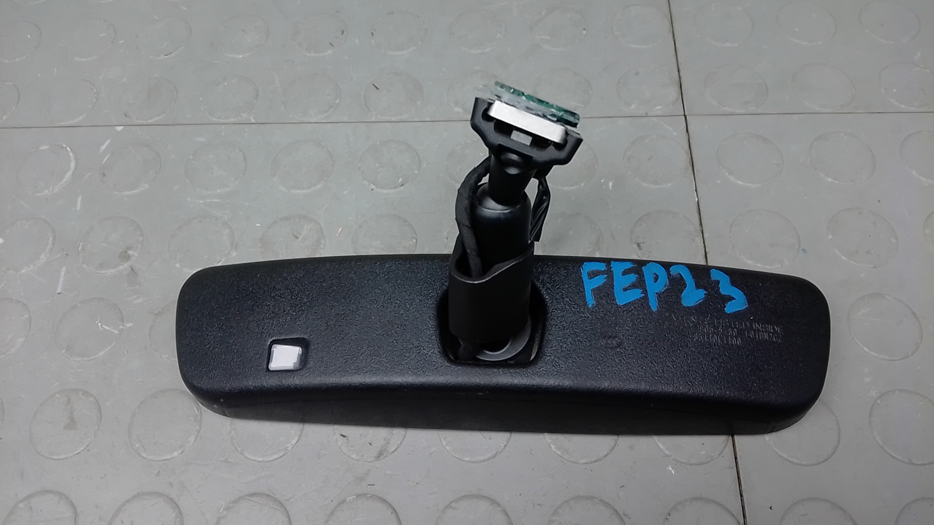 Зеркало заднего вида