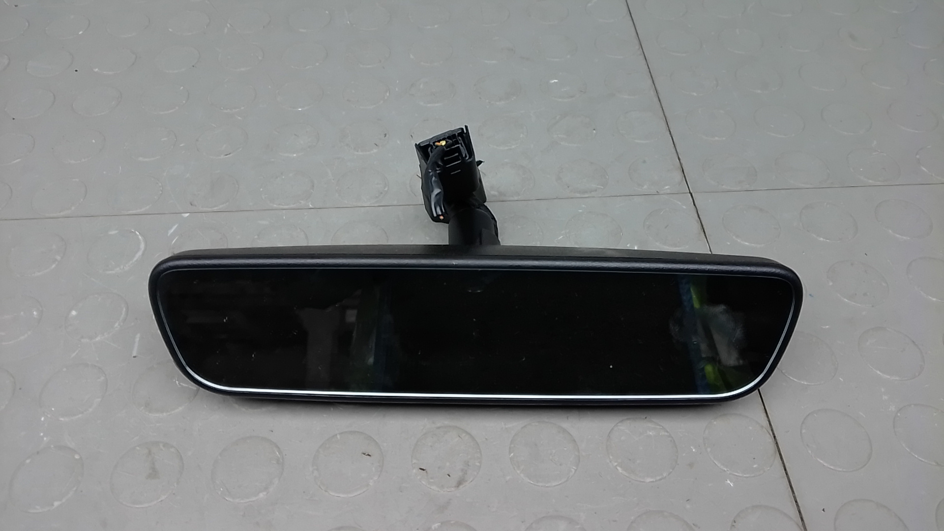 Зеркало заднего вида
