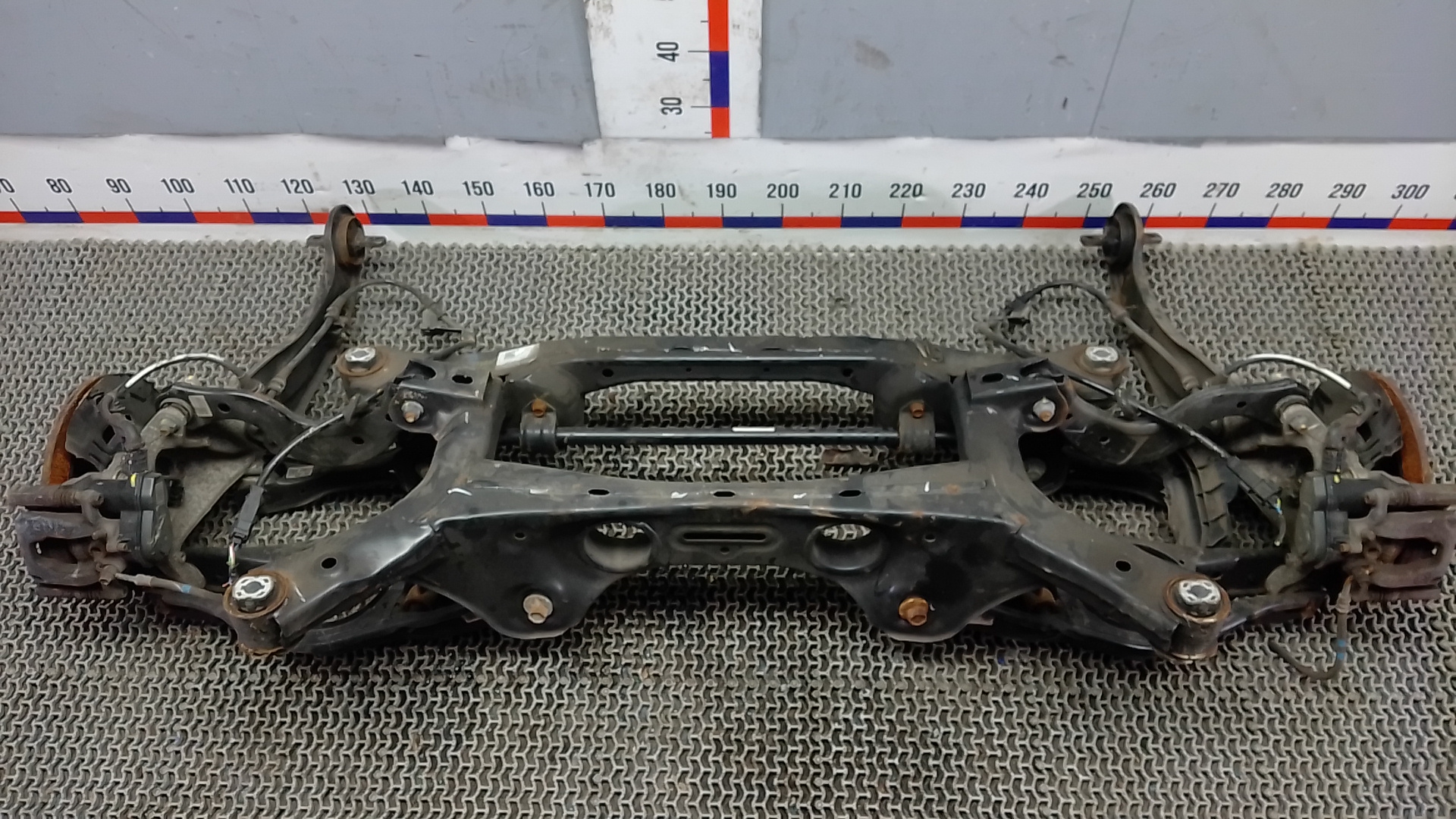 Балка задняя