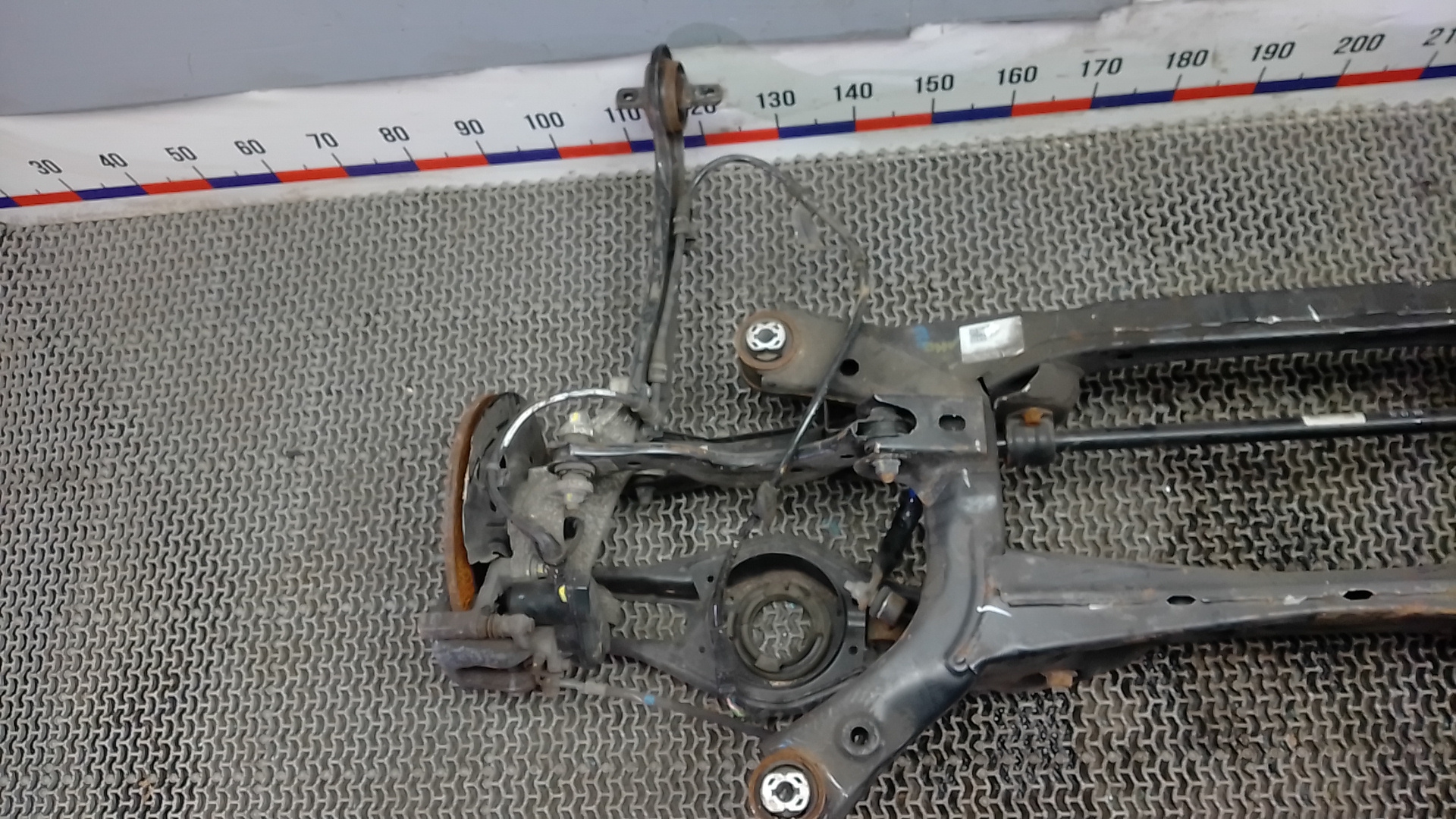 Балка задняя