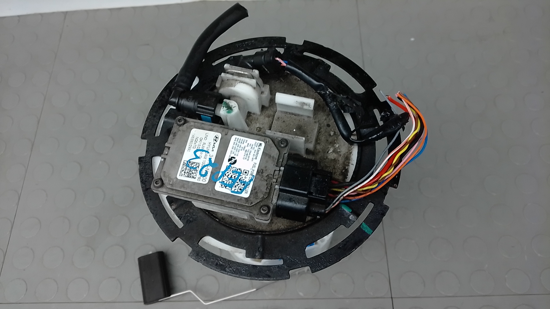 Насос топливный электрический