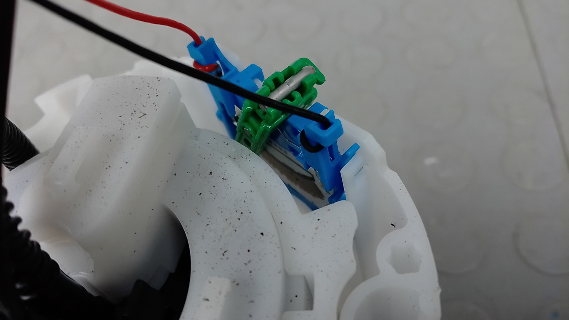 Насос топливный электрический