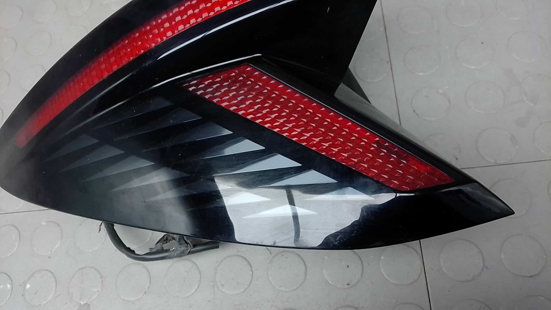 Фонарь задний левый