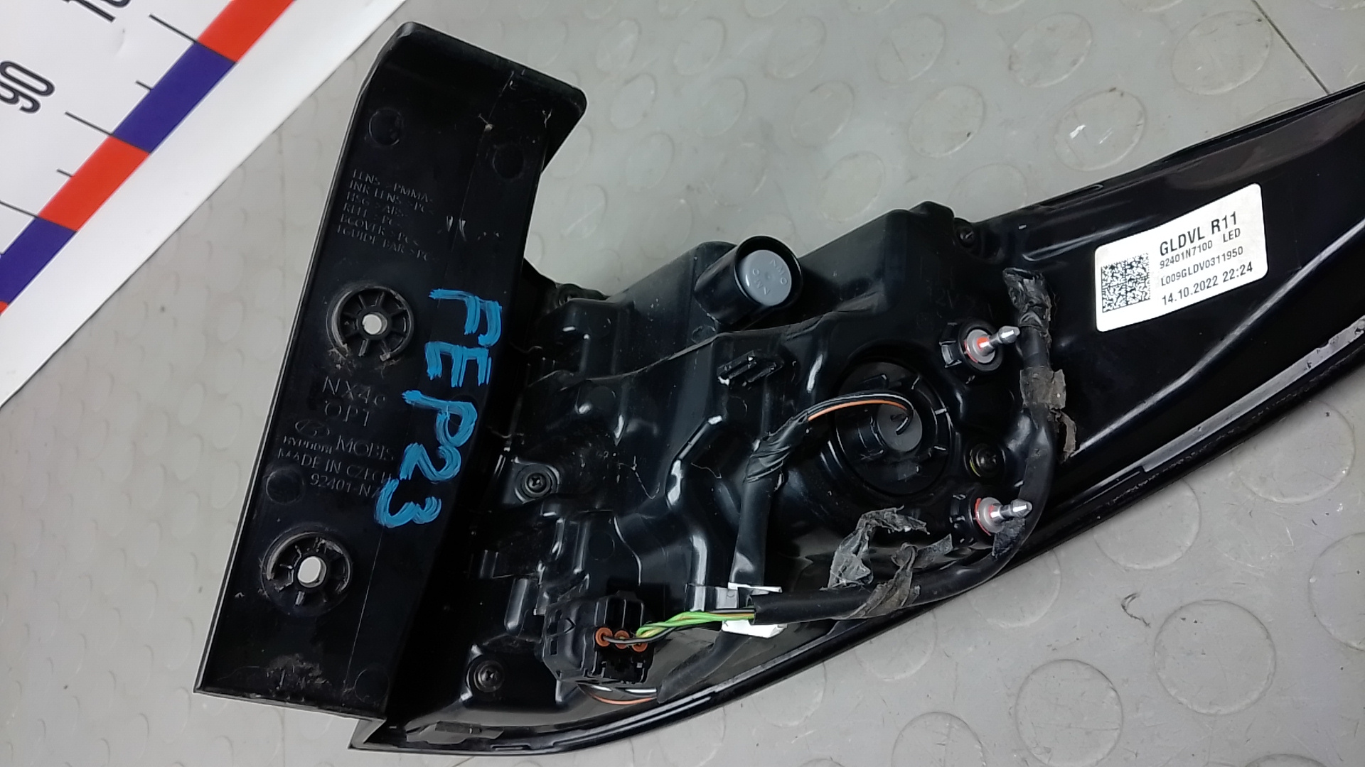 Фонарь задний левый