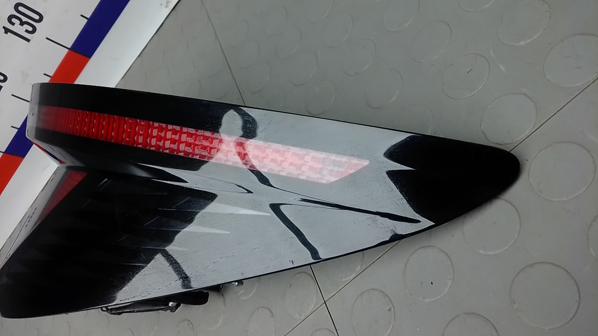 Фонарь задний правый