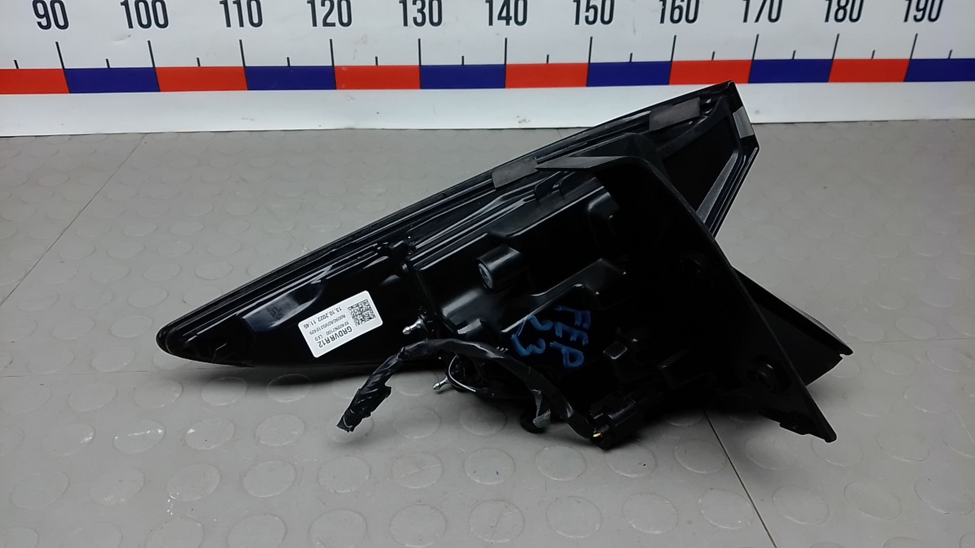 Фонарь задний правый