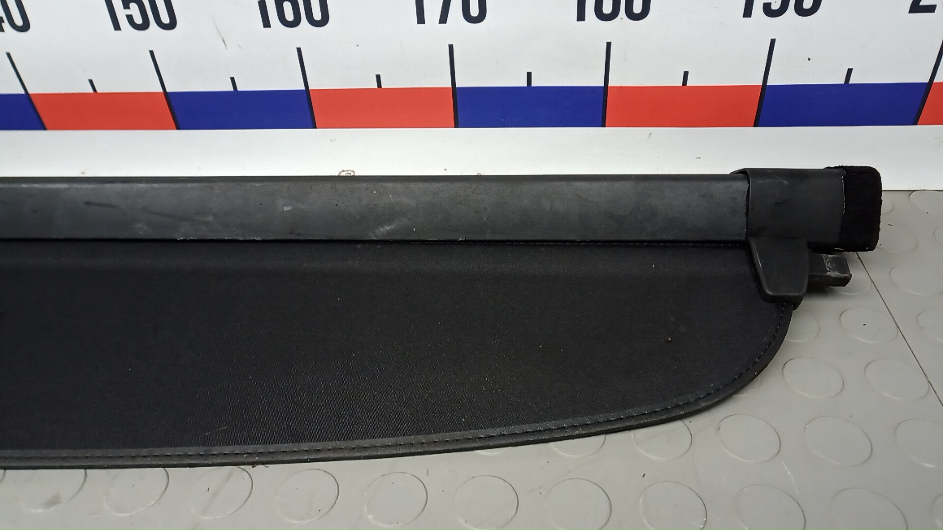 Шторка багажника