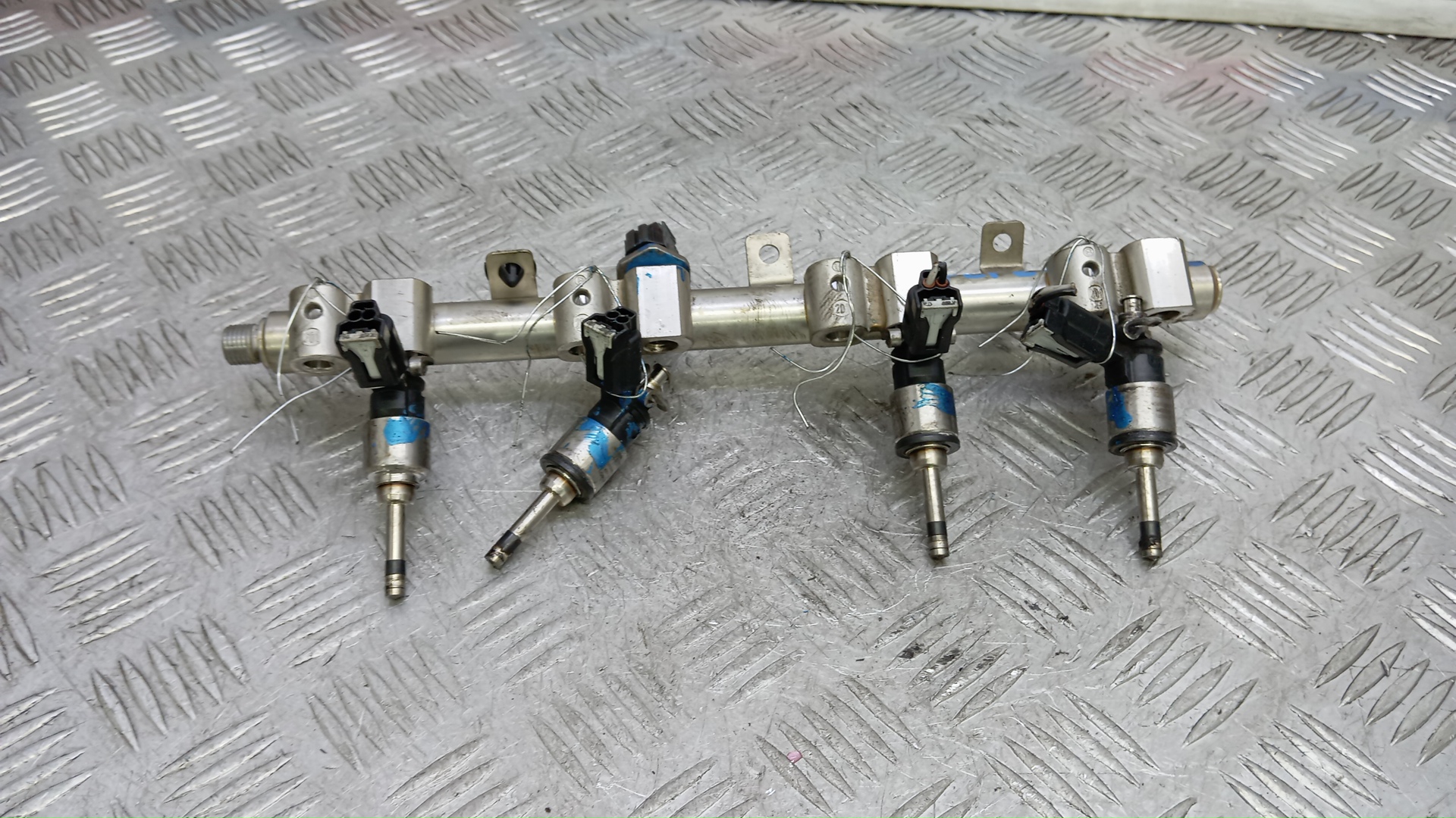 Рейка топливная (рампа)