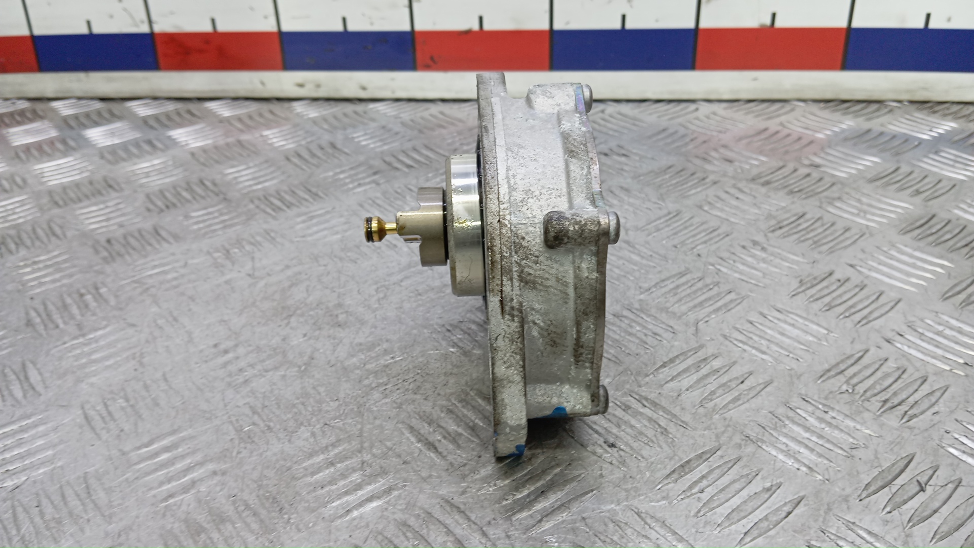 Насос вакуумный