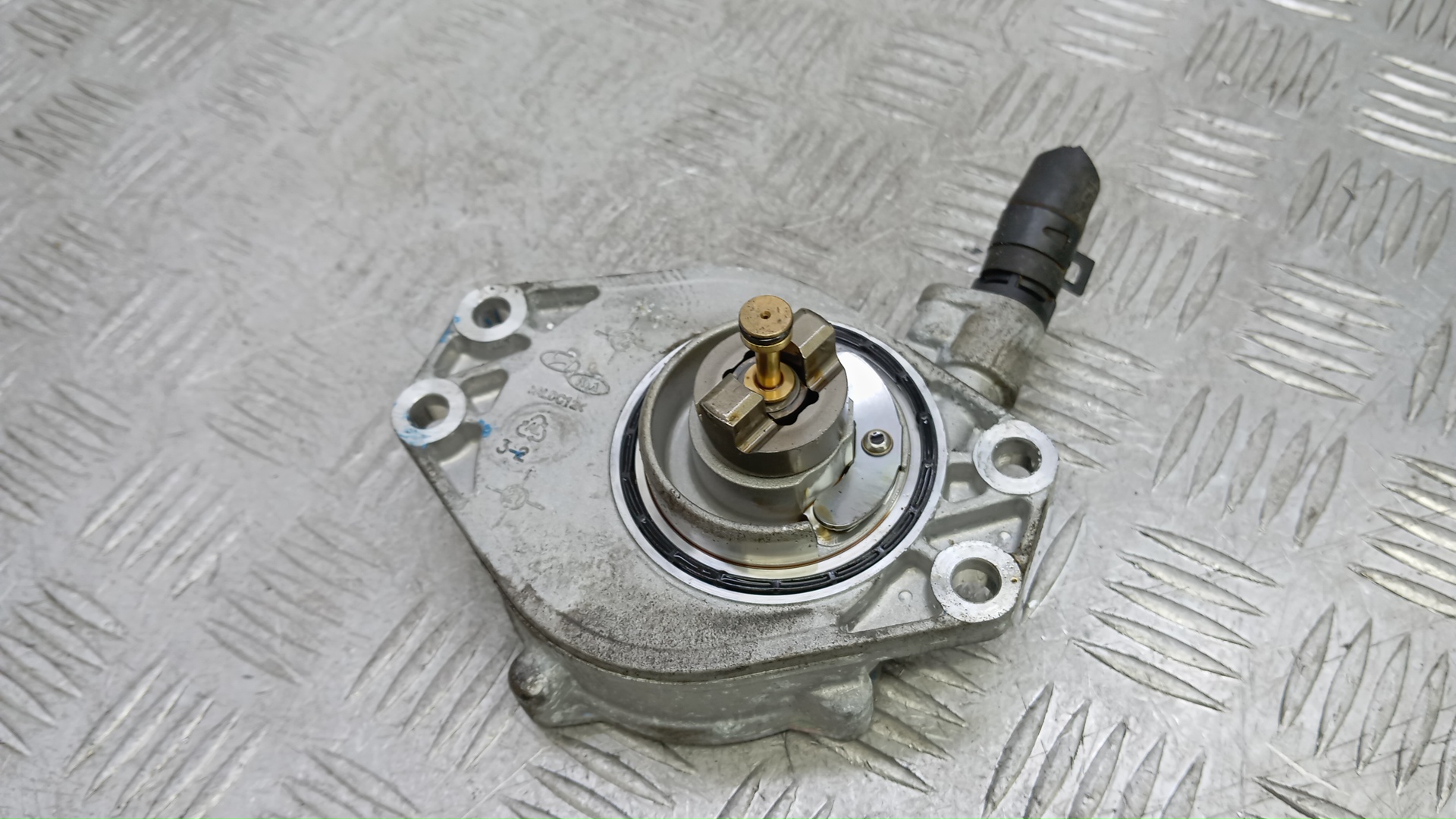 Насос вакуумный