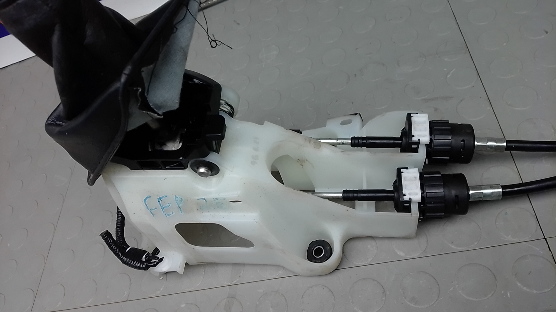 Кулиса МКПП / АКПП