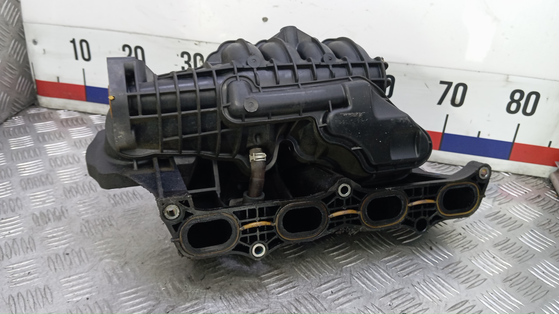 Коллектор впускной