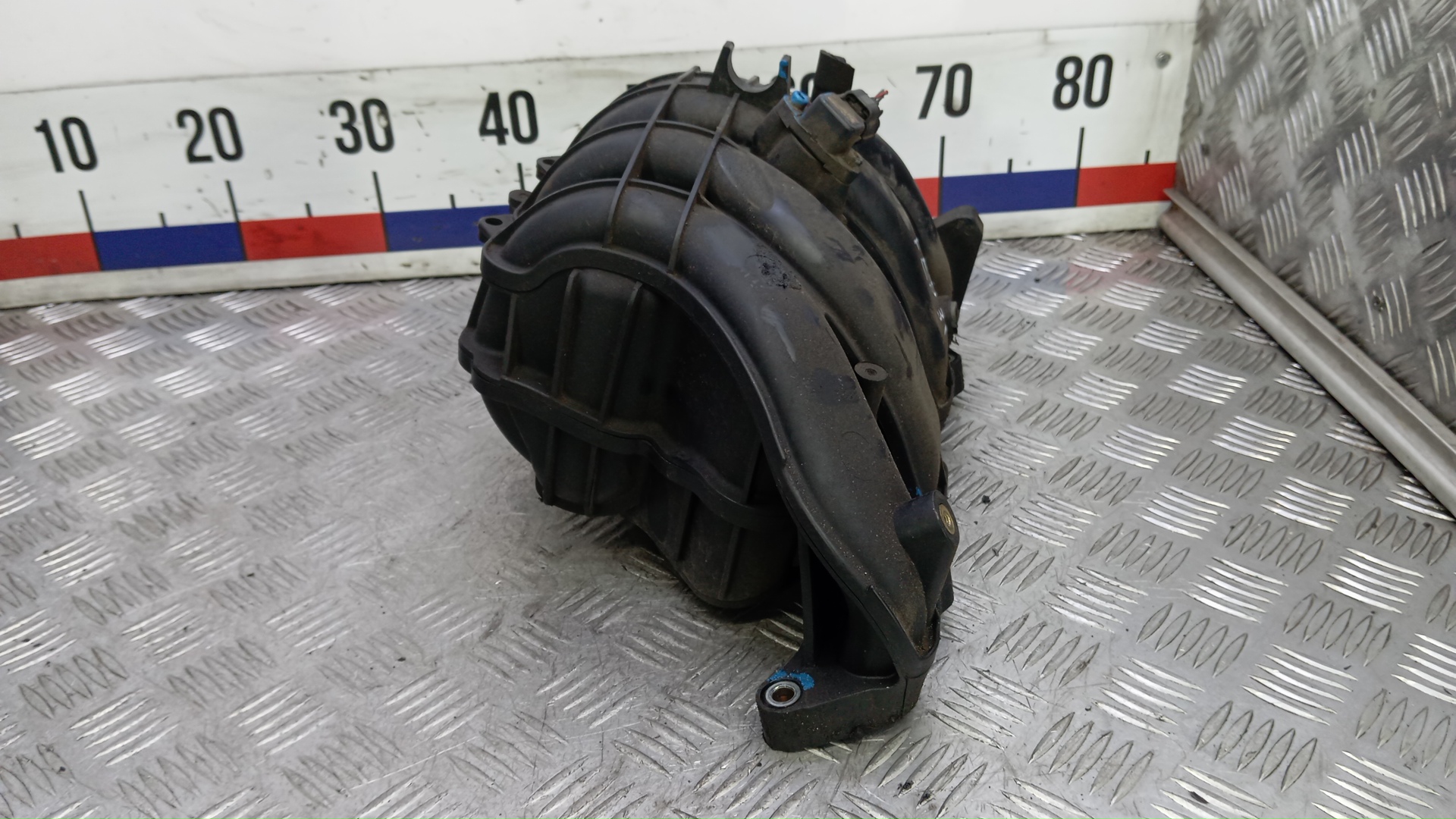 Коллектор впускной