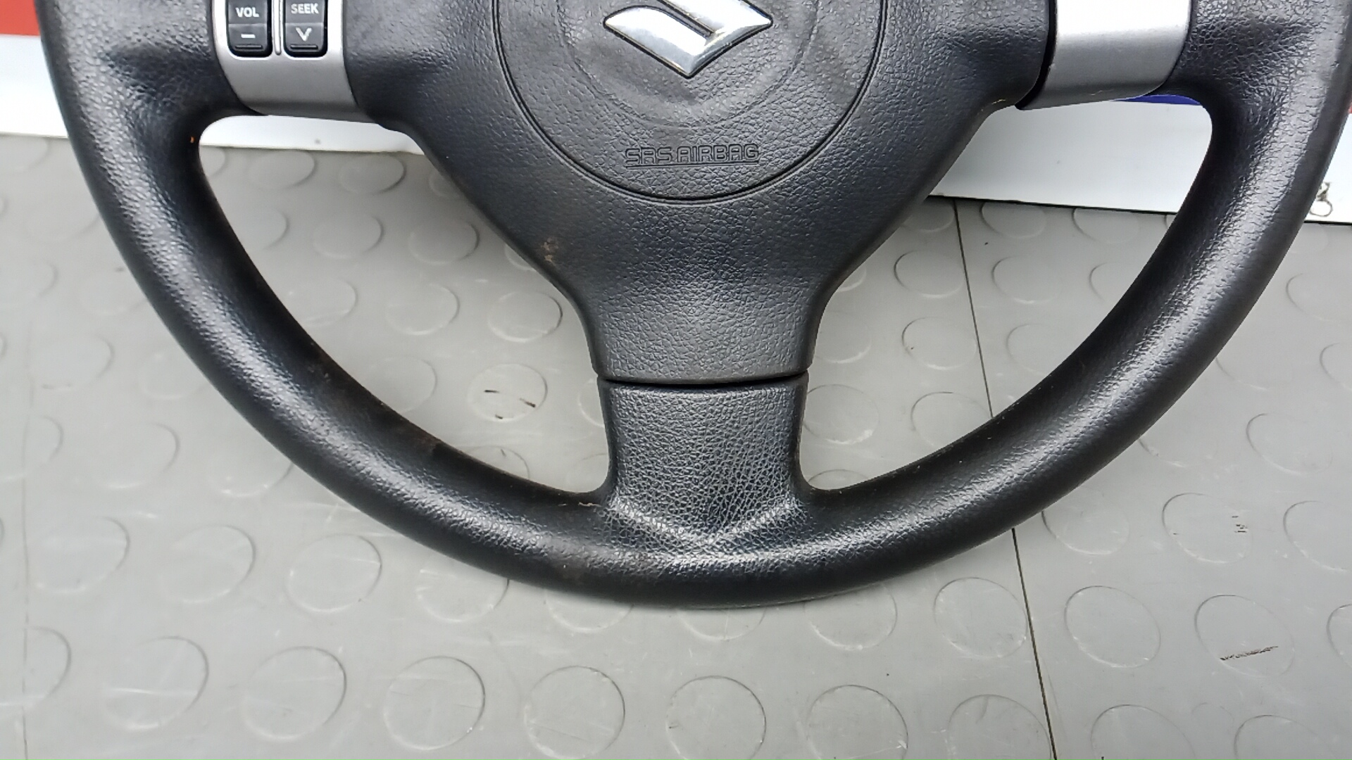 Рулевое колесо (руль)