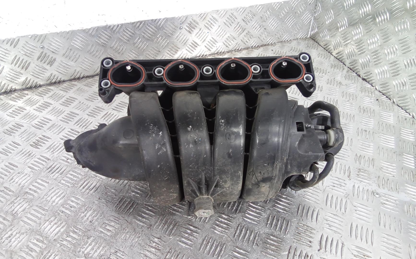 Коллектор впускной