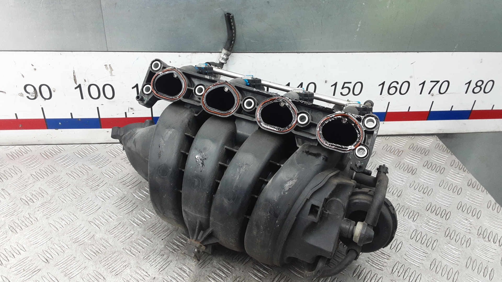 Коллектор впускной