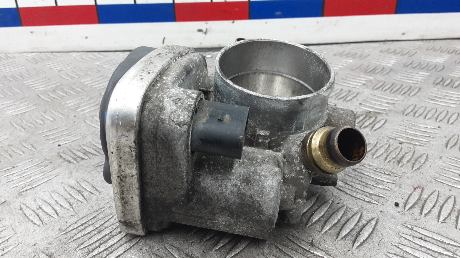 Заслонка дроссельная электрическая