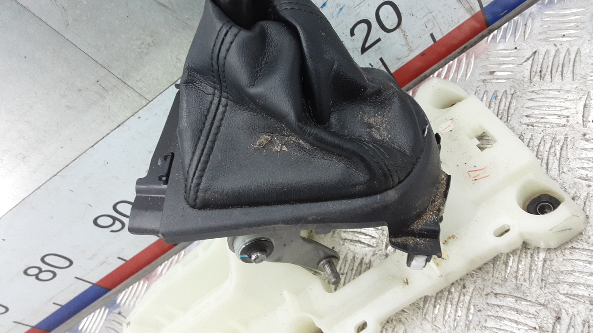 Кулиса МКПП / АКПП