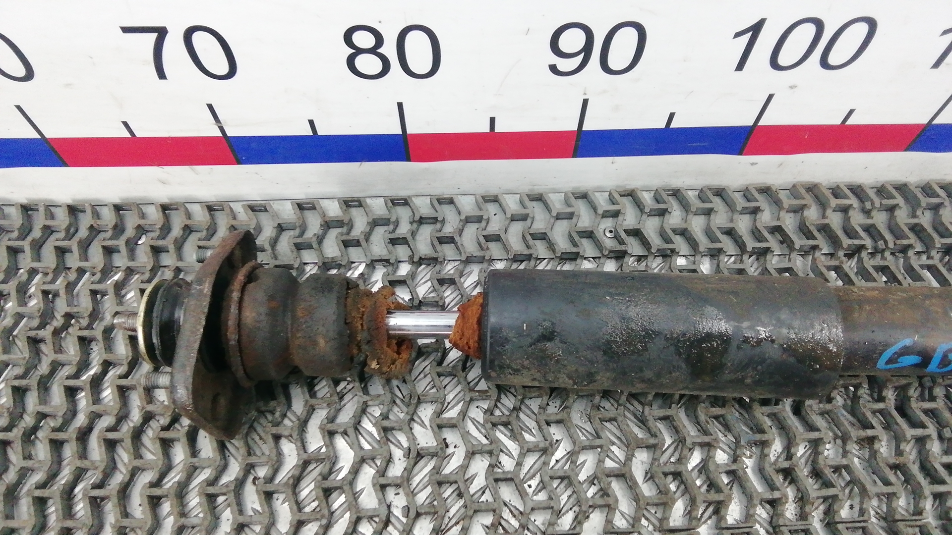 Амортизатор задний (стойка)