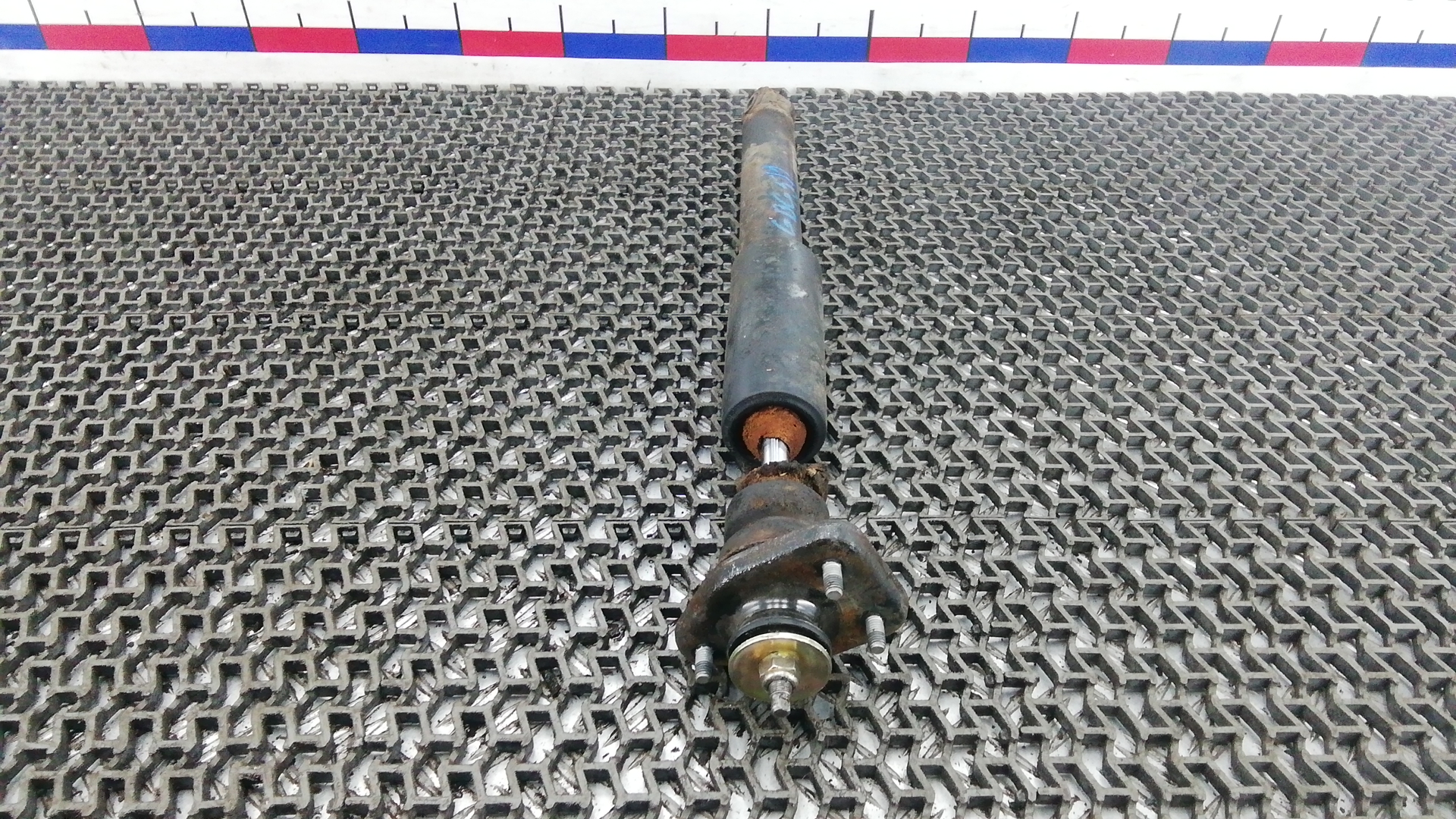 Амортизатор задний (стойка)