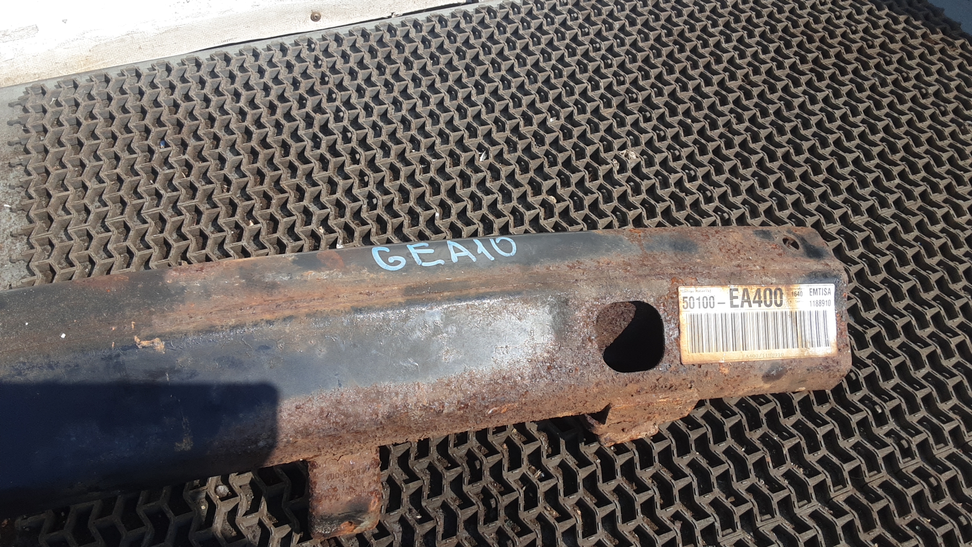 Кронштейн усилителя переднего бампера