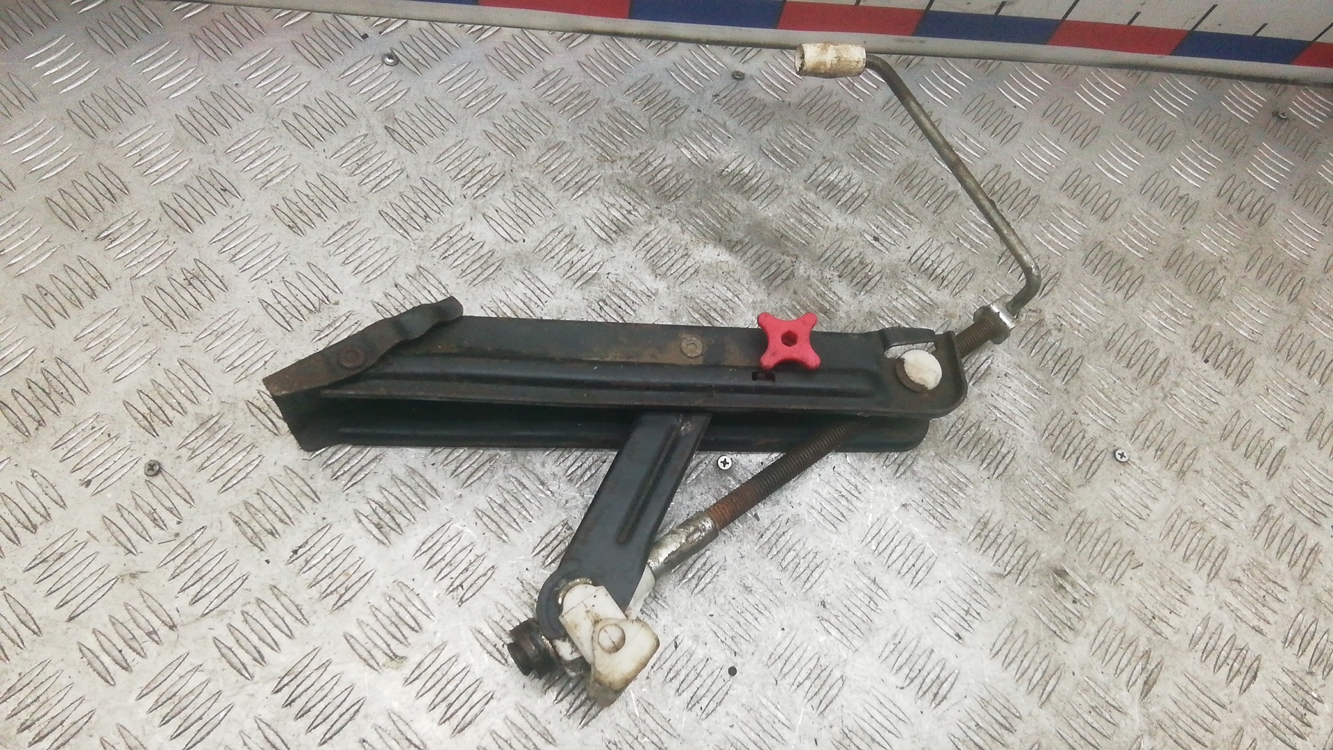 Домкрат