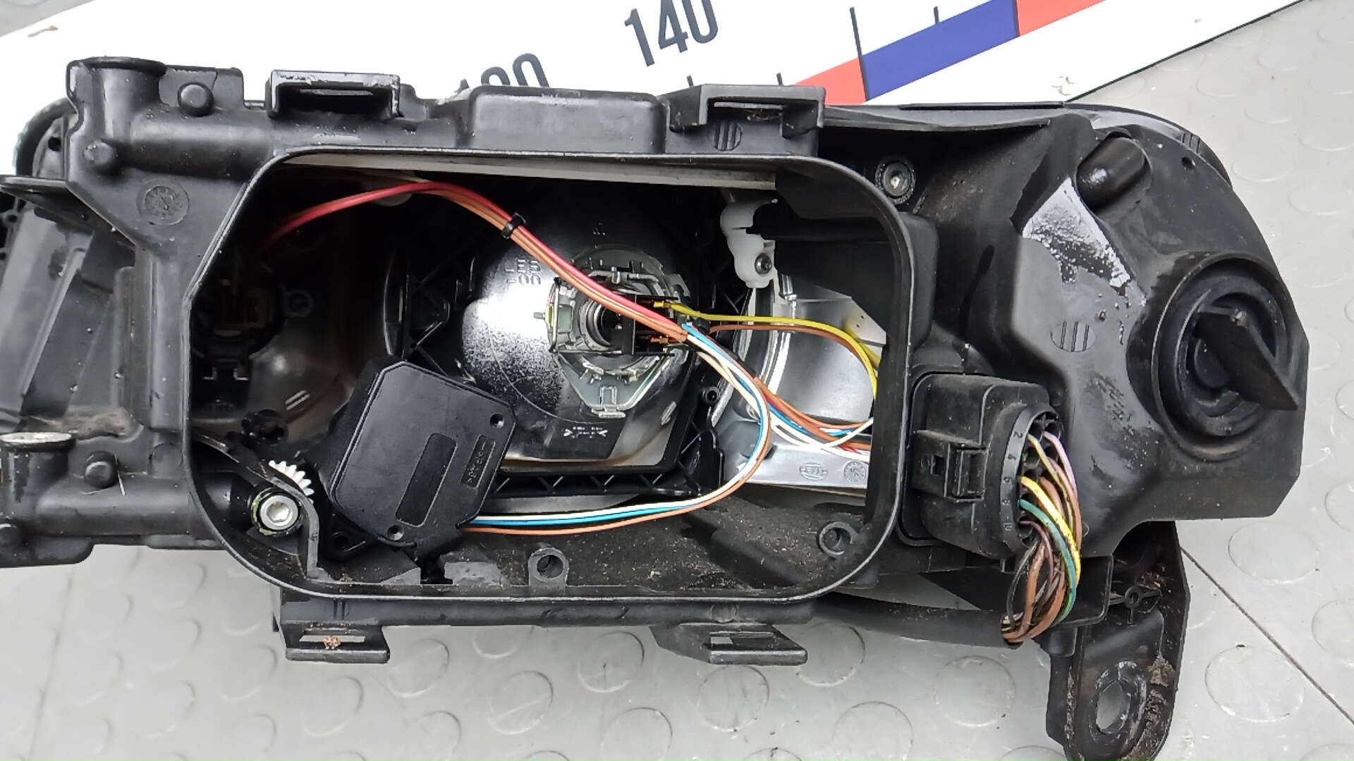 Фара правая