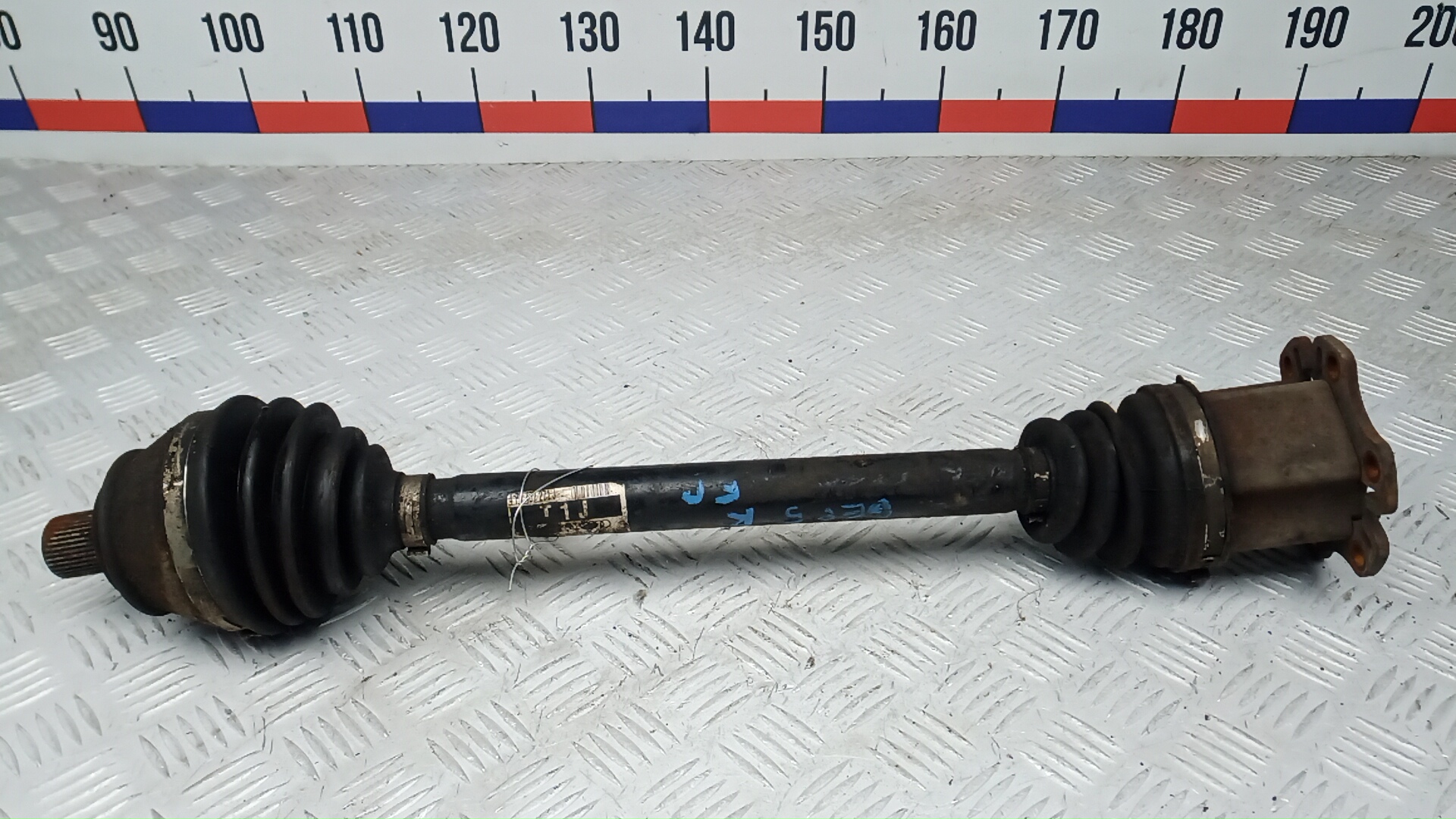 Полуось передняя правая