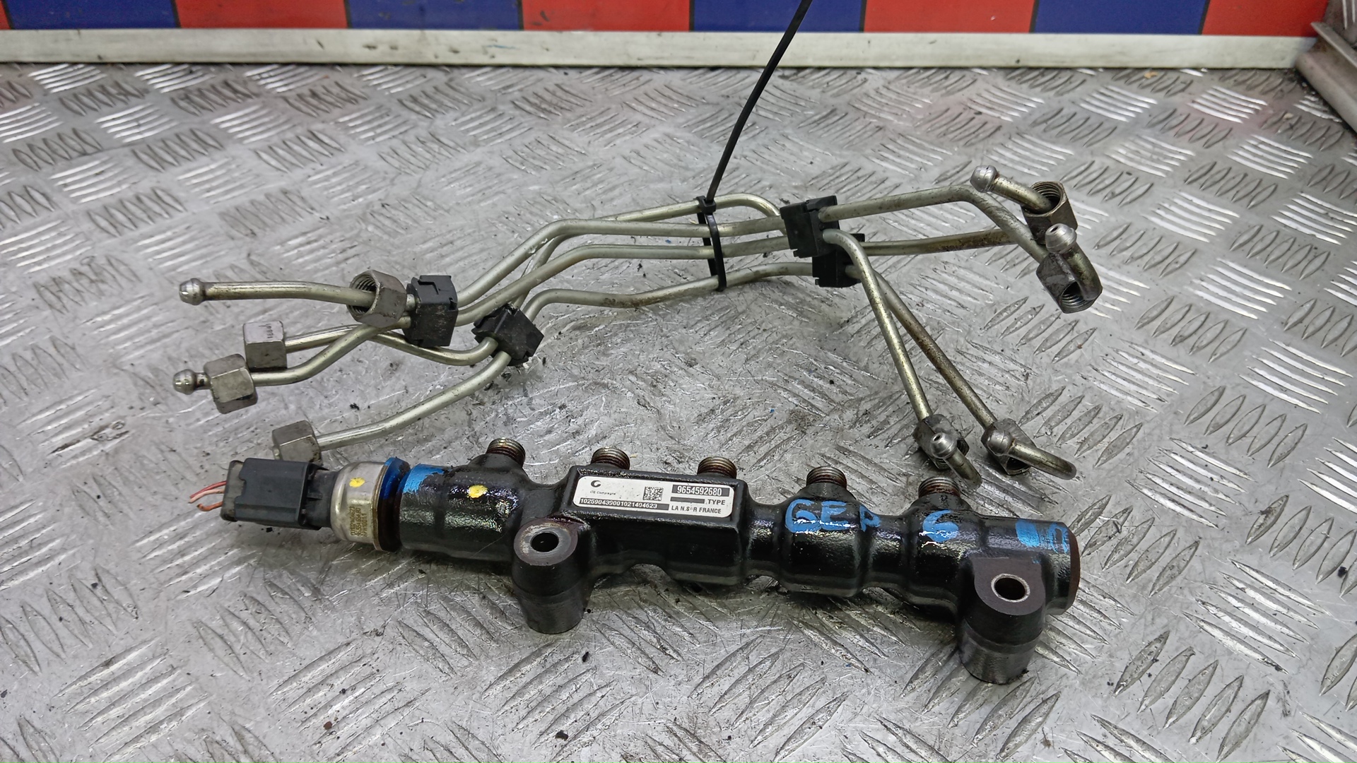 Рейка топливная (рампа)