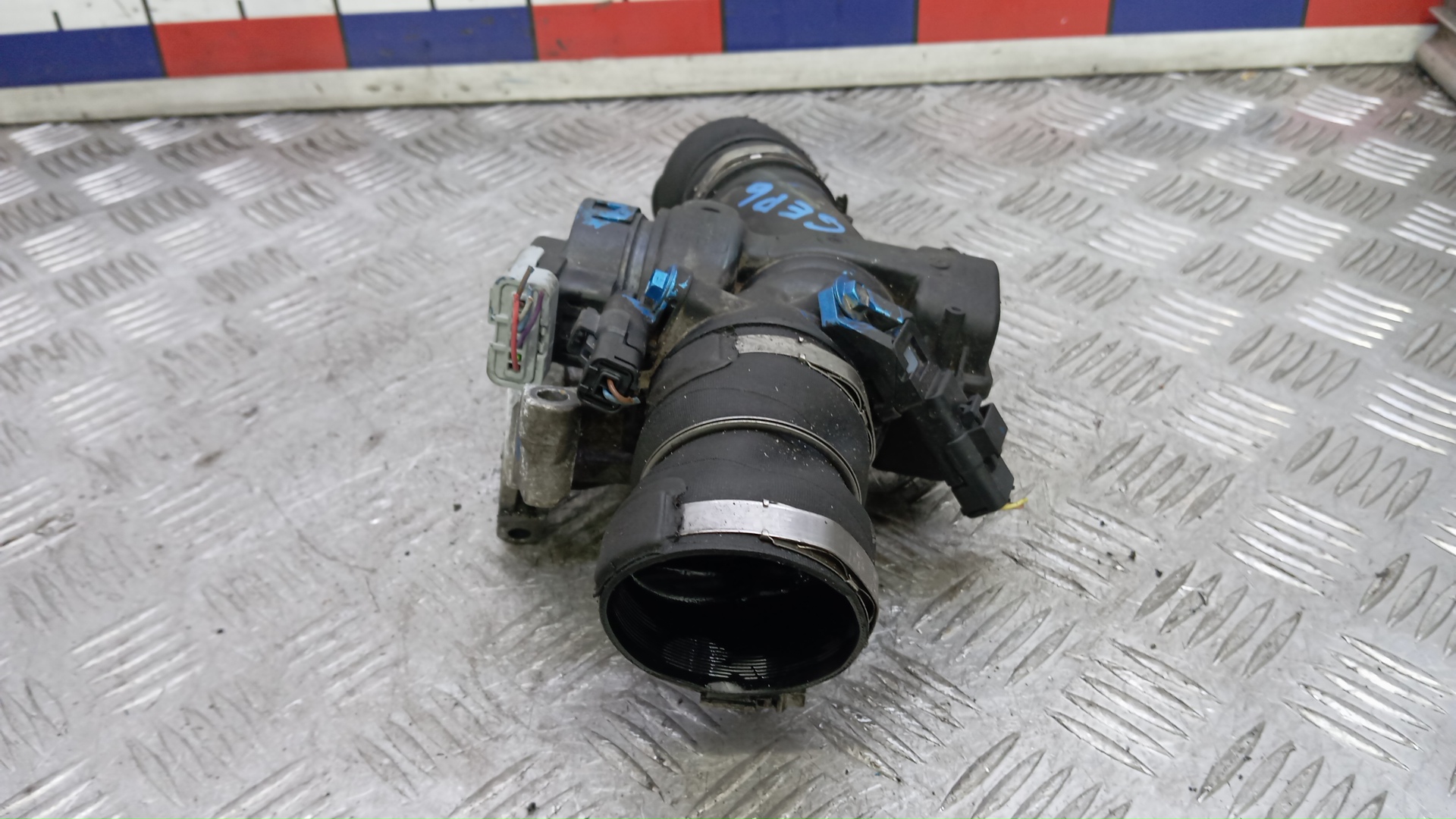 Заслонка дроссельная электрическая