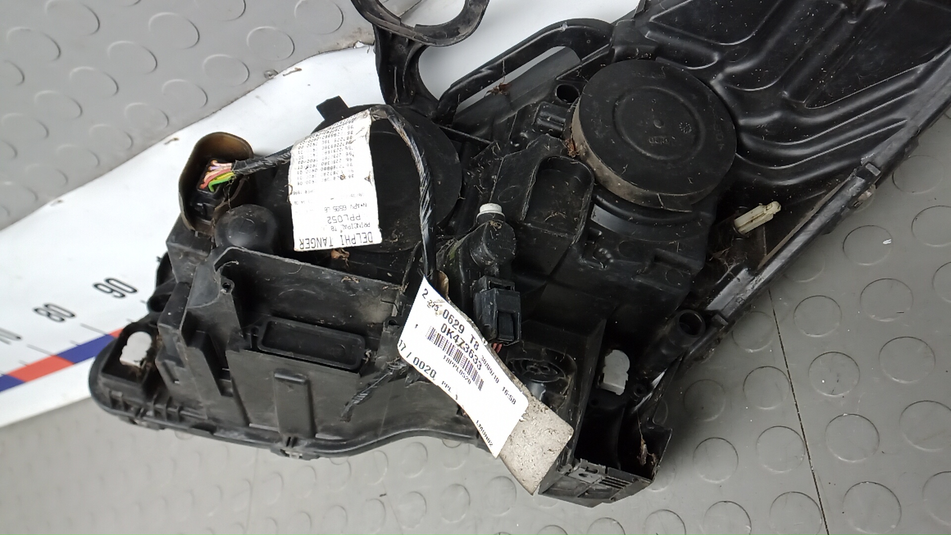 Фара правая