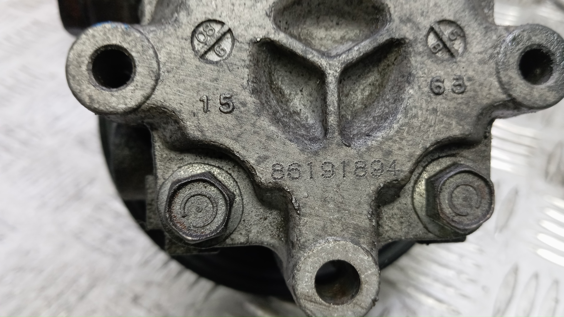 Насос ГУР (гидроусилитель руля)