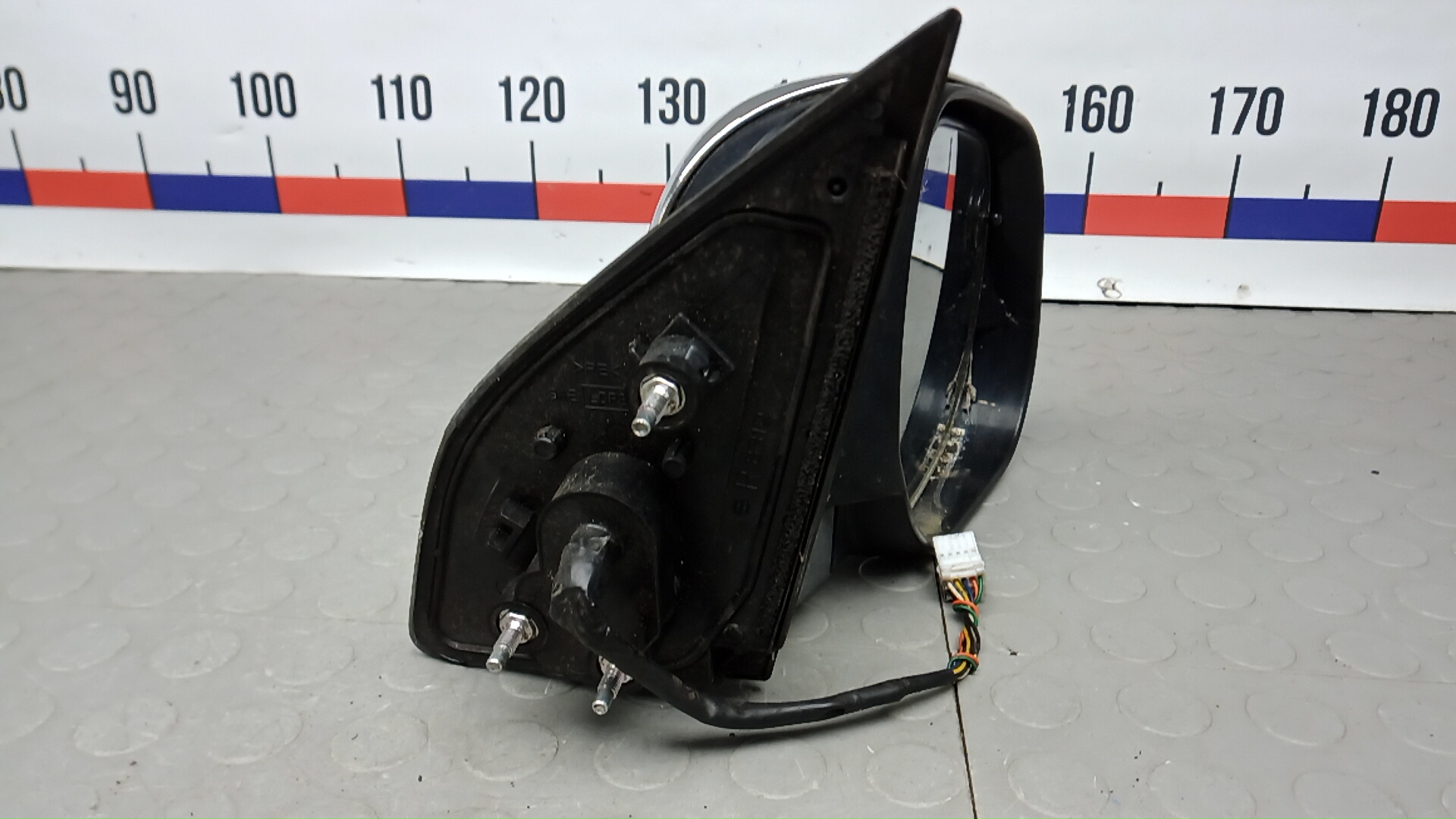 Зеркало правое электрическое