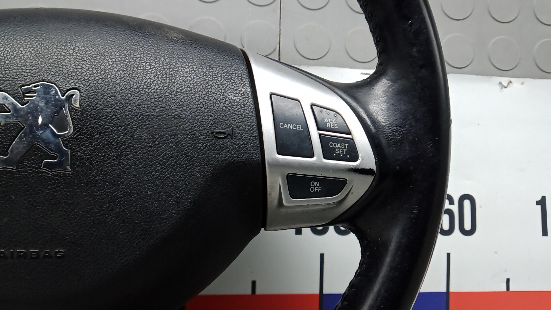 Рулевое колесо (руль)