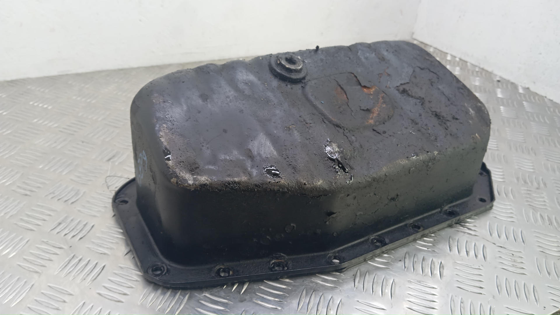 Поддон масляный двигателя (картер)