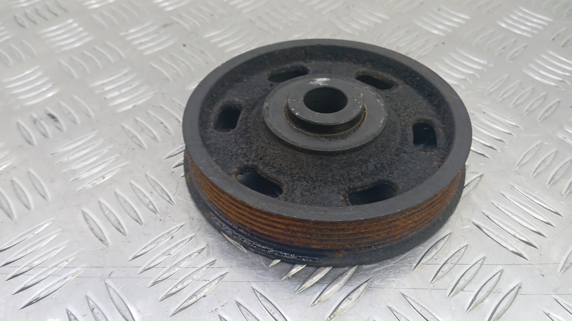 Шкив коленвала