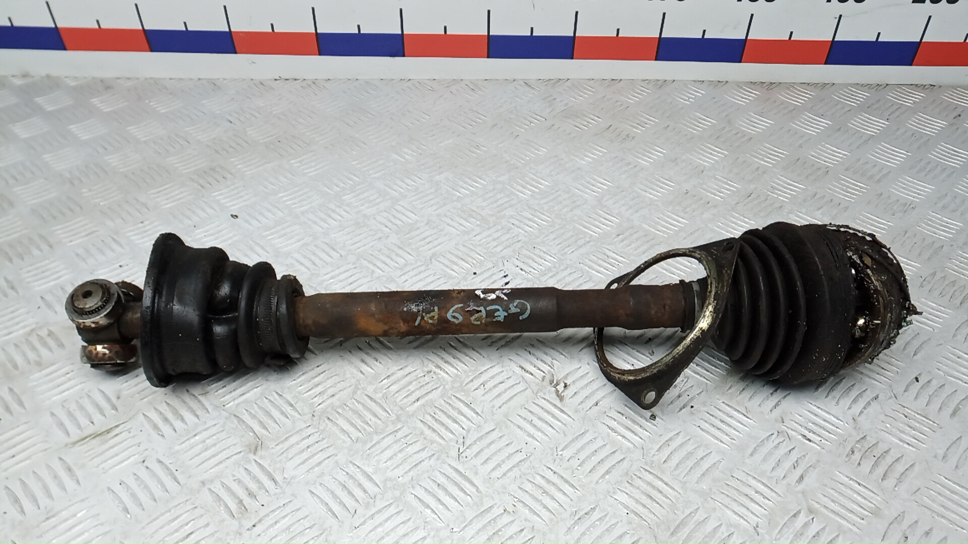 Полуось передняя левая