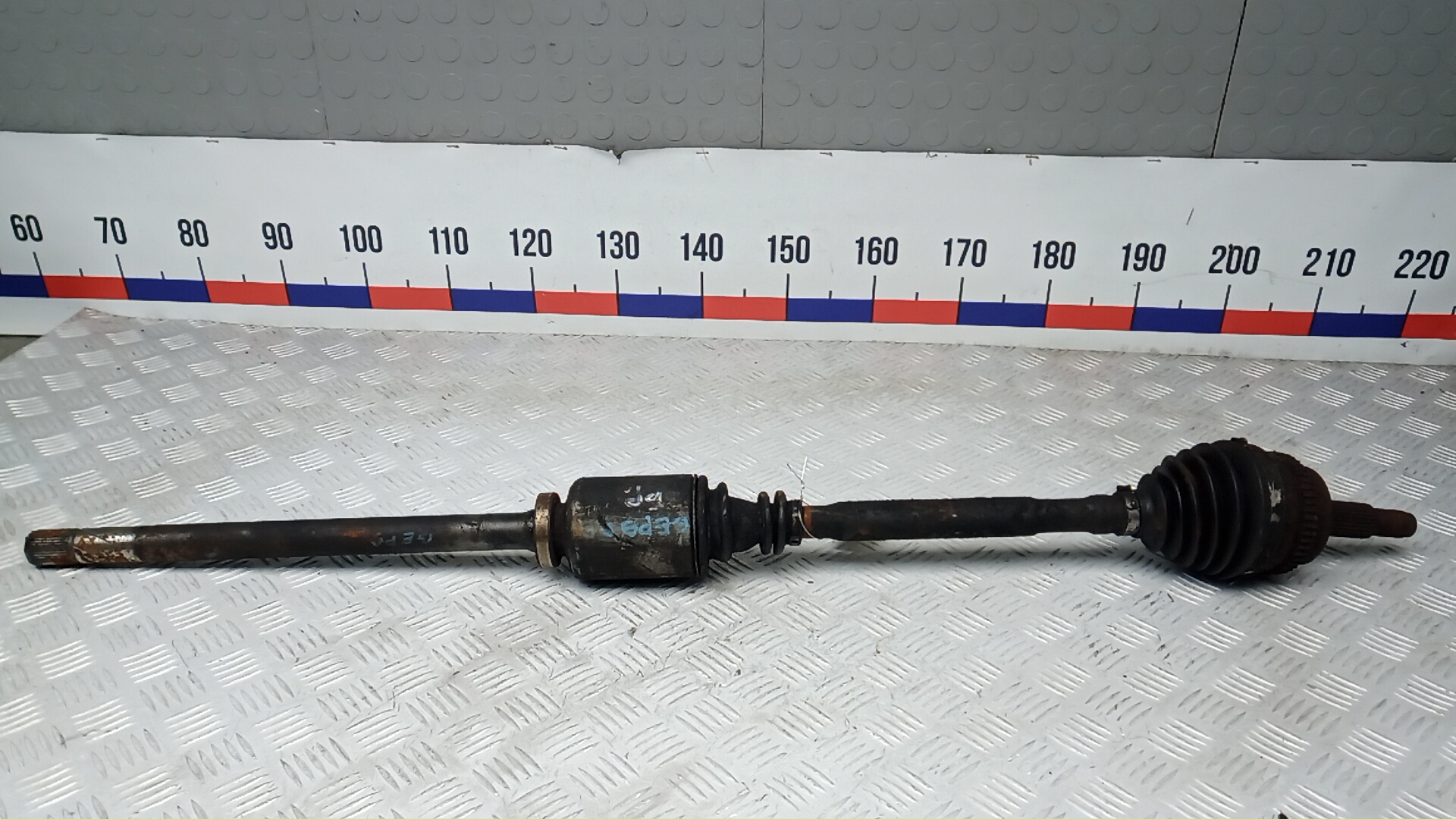 Полуось передняя правая