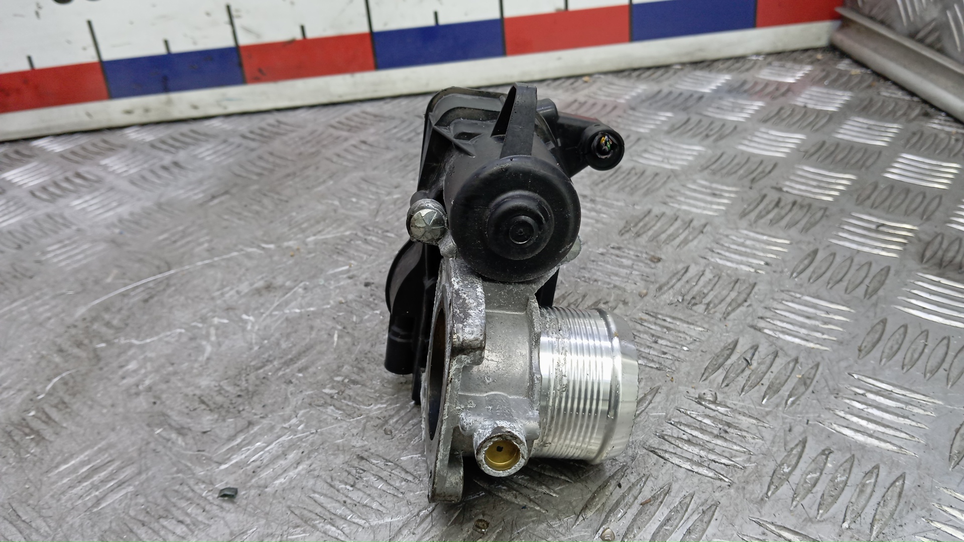 Заслонка дроссельная электрическая